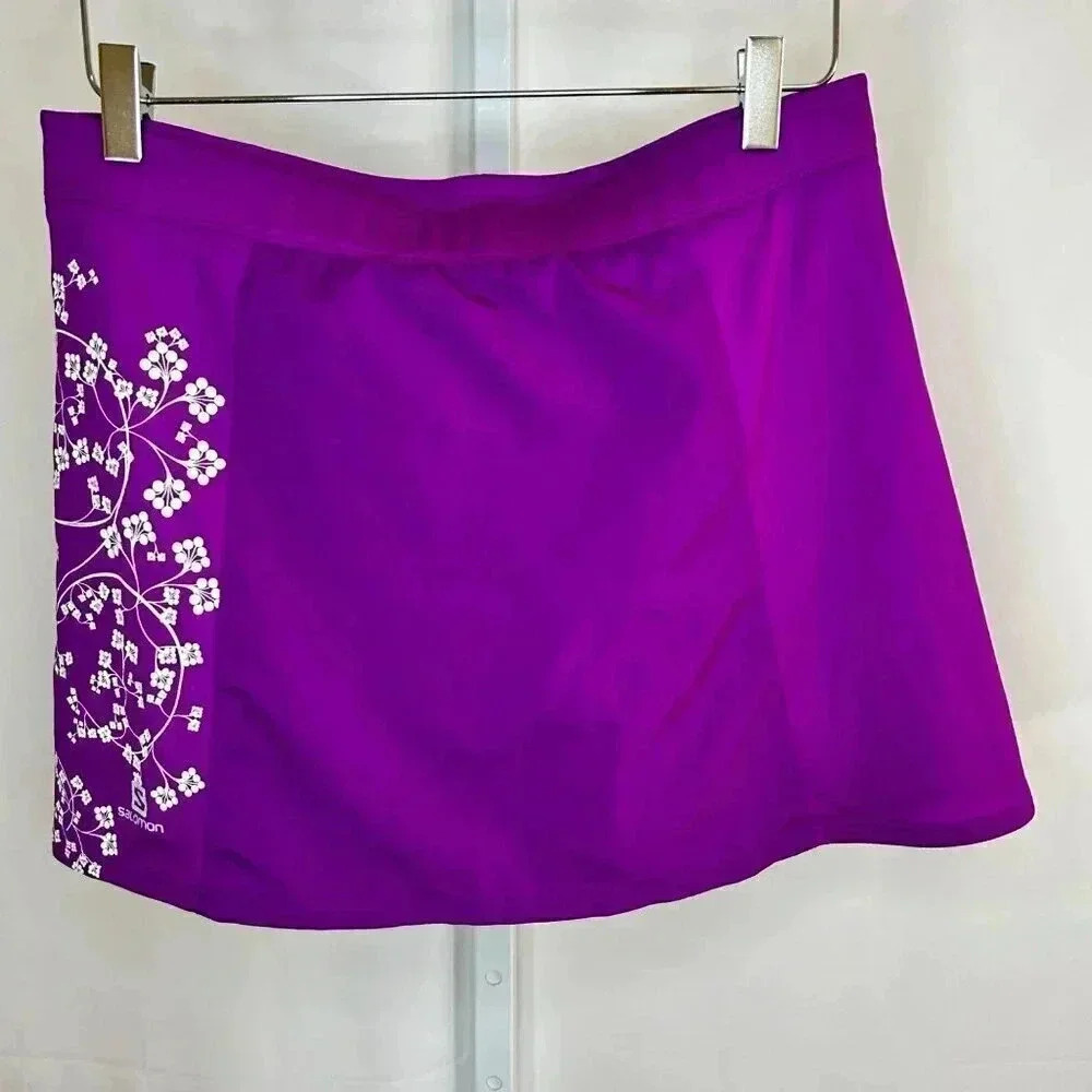 Salomon Size Medium Skort Fuschia Floral Running Sports Outdoors Walking Athleti